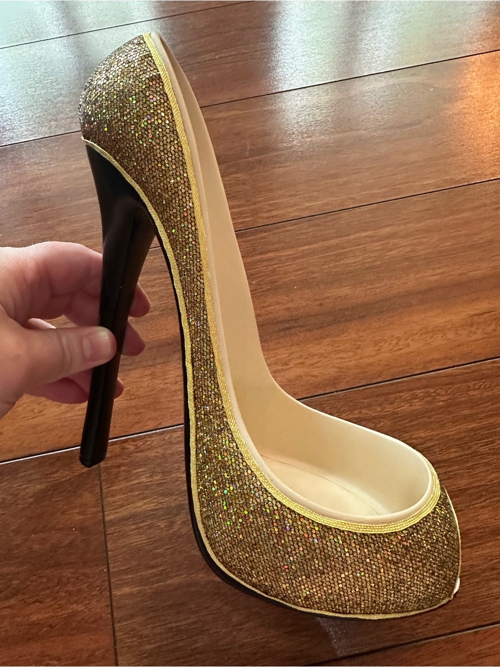 Wild Eye Designs gold glitter high heel bottle holder